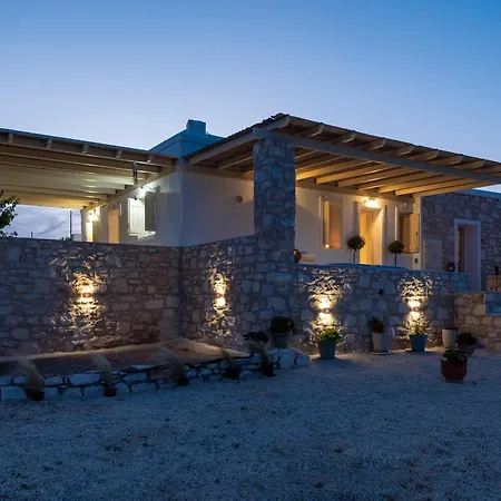 Holiday home Trip's House: με θέα στη θάλασσα. Ambelas