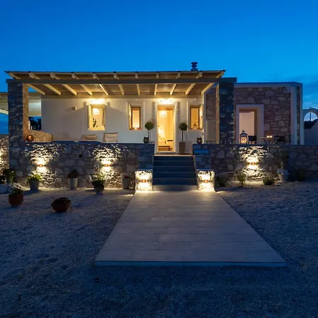 Holiday home Trip's House: με θέα στη θάλασσα. Ambelas