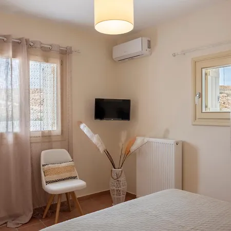 Holiday home Trip's House: με θέα στη θάλασσα. *