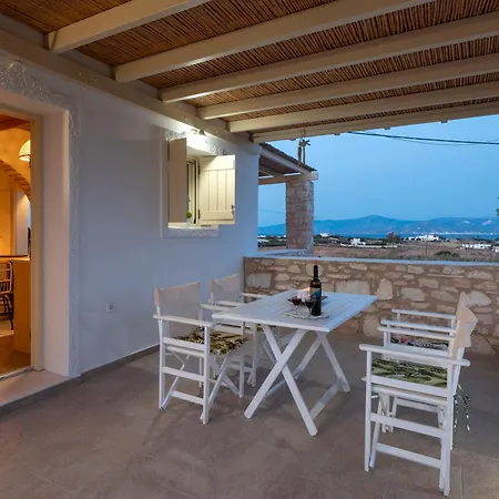 Holiday home Trip's House: με θέα στη θάλασσα. Ambelas