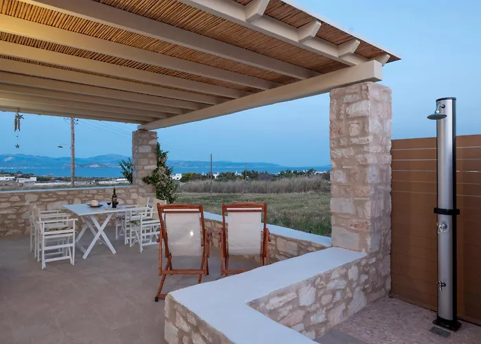 Trip's House: με θέα στη θάλασσα. Αμπελάς